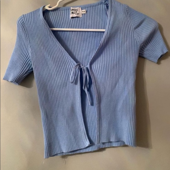 Top - Picture 1 of 2